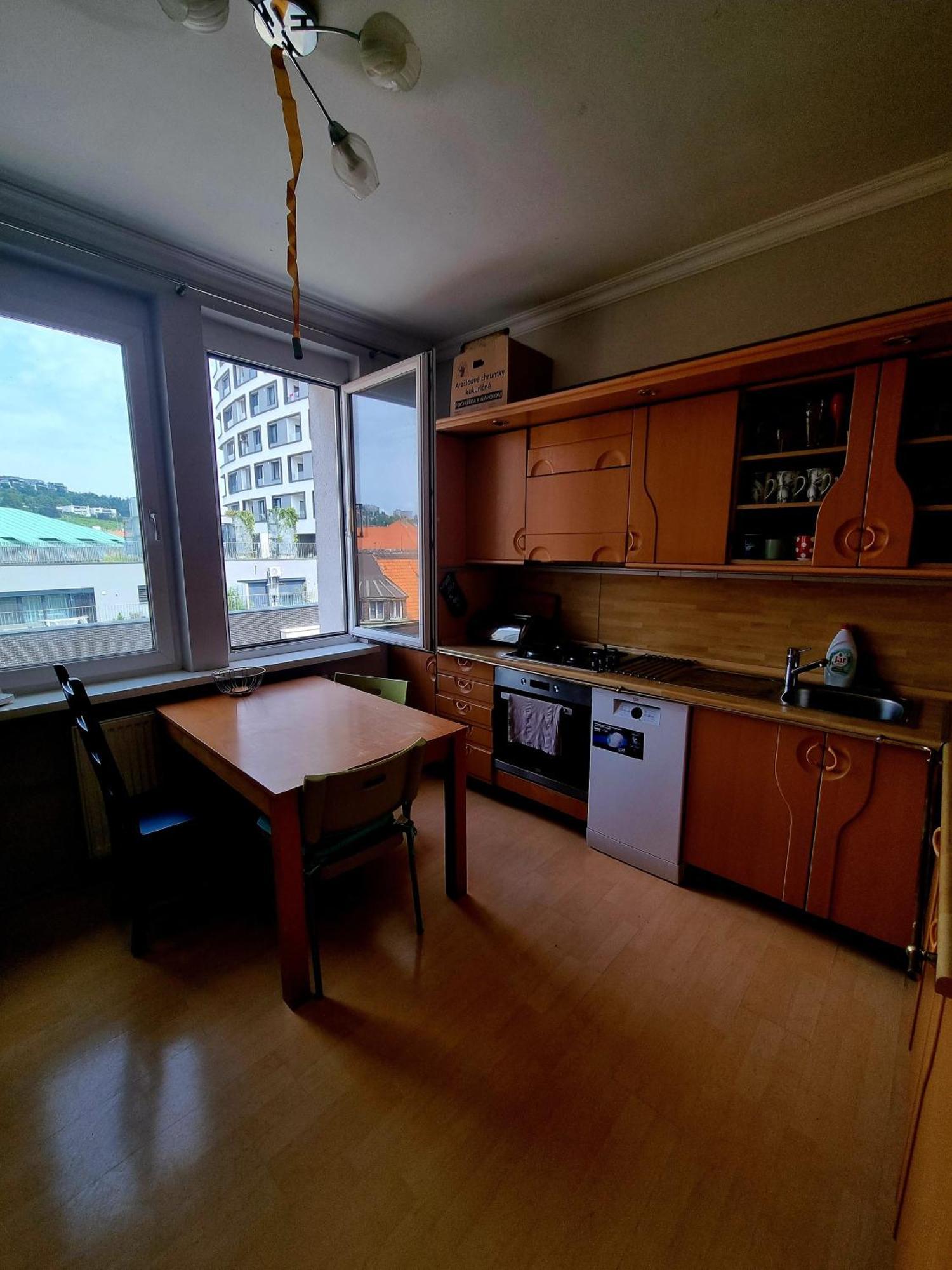 Big 4 Room Huge Apartment Bratysława Zewnętrze zdjęcie